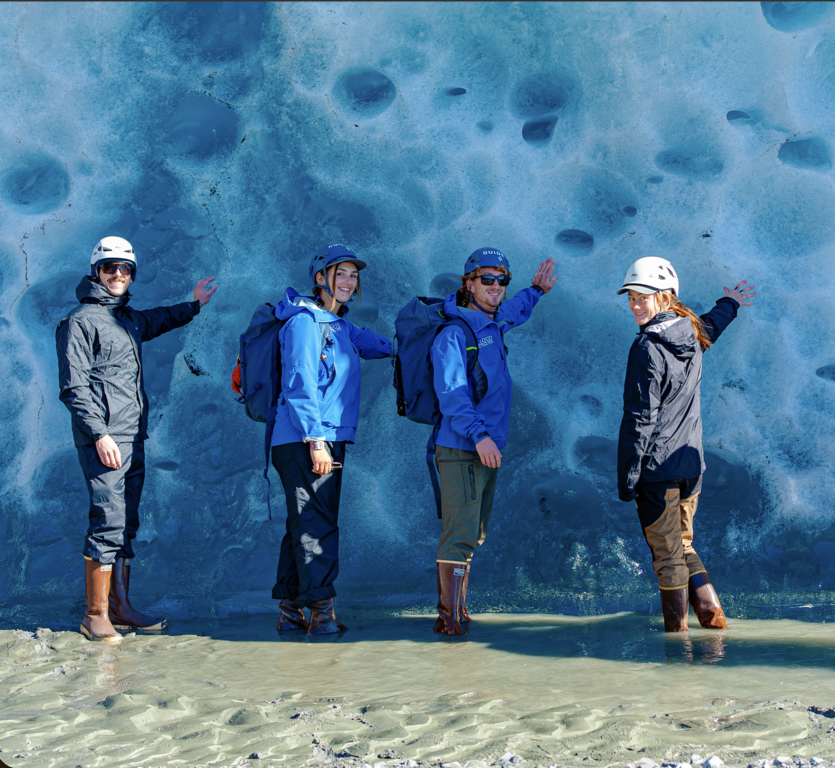 Hands-on guiding on the Ice Adventure Tour