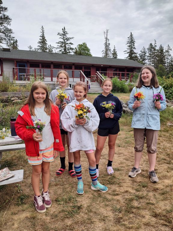 Fresh flowers to decorate the dining hall