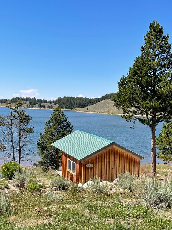 Live and work in the Bighorn Mountains of Wyoming!